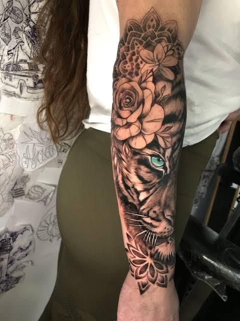 40 EverSoTasteful Forearm Tattoos For Women  TattooBlend