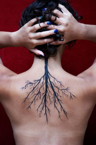 30 Elegant Spine Tattoos You Will Love  Page 15  DiyBig