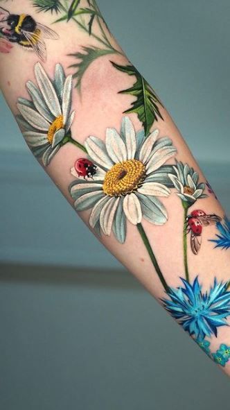 200+ Daisy Tattoos That Represent Simplicity And Free Spirit
