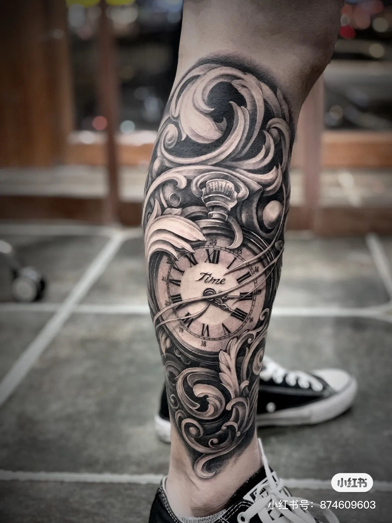 40 Awesome Thigh Tattoo Ideas for Men & Women in 2023