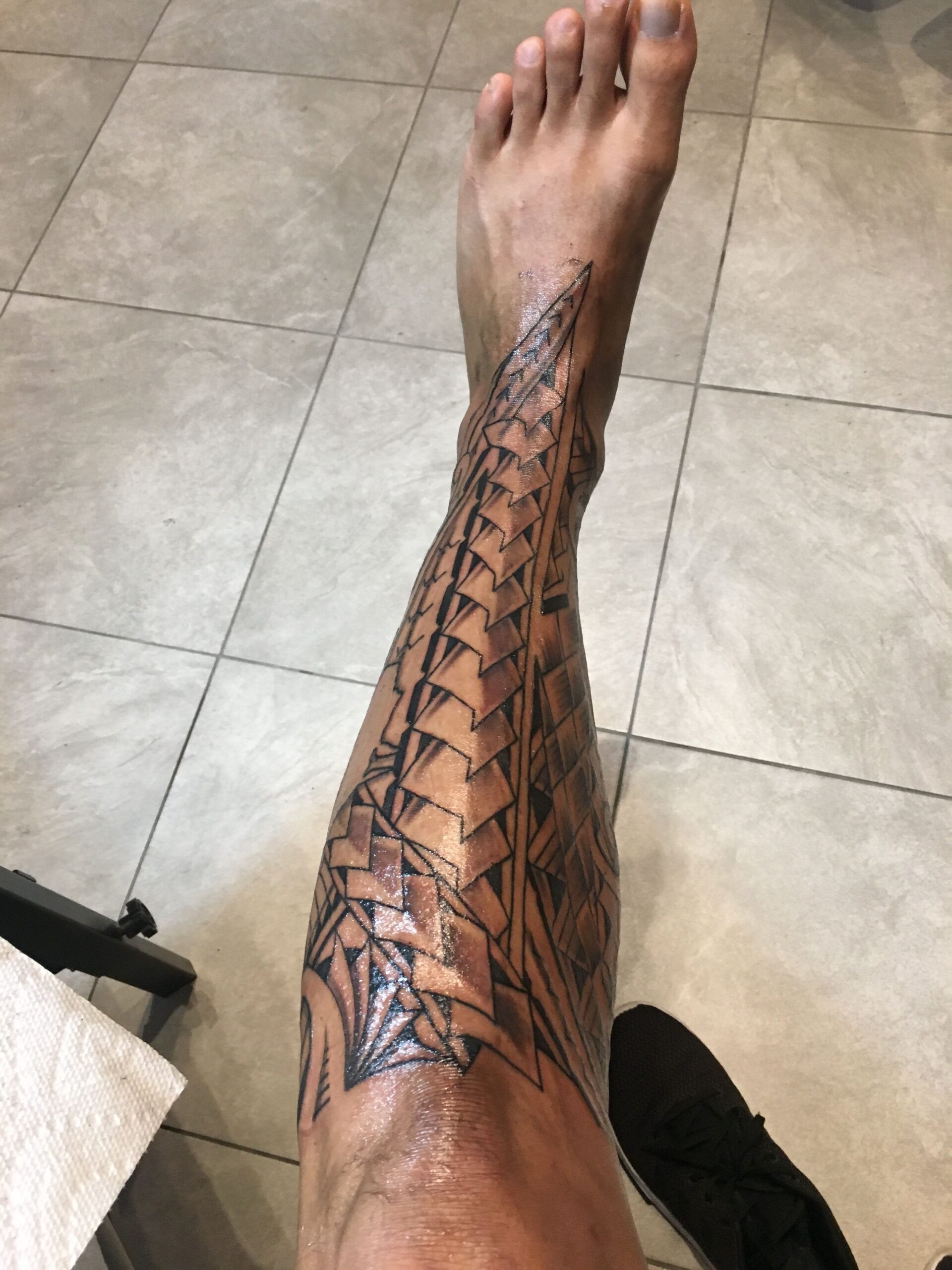 Tribal Leg Tattoos For Men